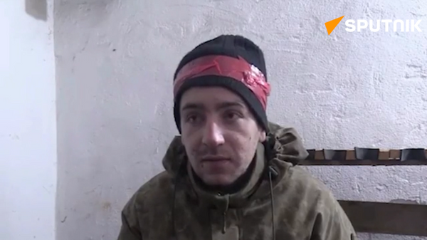 乌克兰战俘讲述如何吃雪作战 - 俄罗斯卫星通讯社