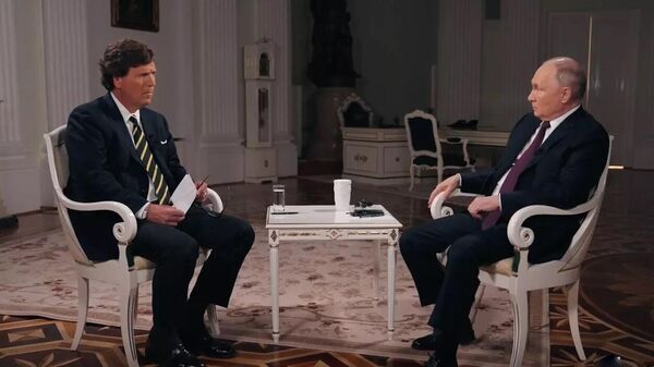 美国记者卡尔森对普京的采访 - 俄罗斯卫星通讯社