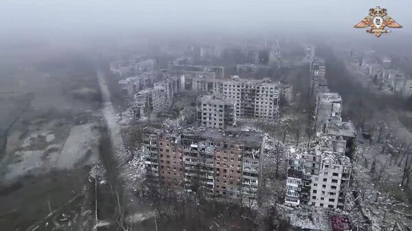 受損房屋，阿夫傑耶夫卡，頓涅茨克人民共和國 - 俄羅斯衛星通訊社