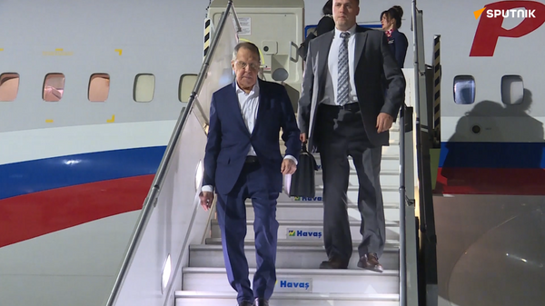 俄外长拉夫罗夫抵达安塔利亚参加外交论坛 - 俄罗斯卫星通讯社