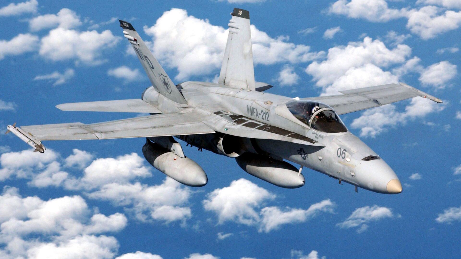 五角大楼：美海军斥资11亿美元订购17架F/A-18战机- 2024年3月20日 