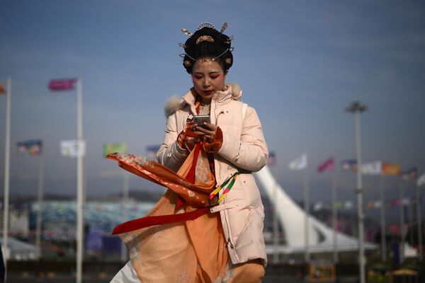 索契“天狼星”聯邦直轄區世界青年節的一名女性參與者。世界青年節於3月1日至7日舉行。 - 俄羅斯衛星通訊社