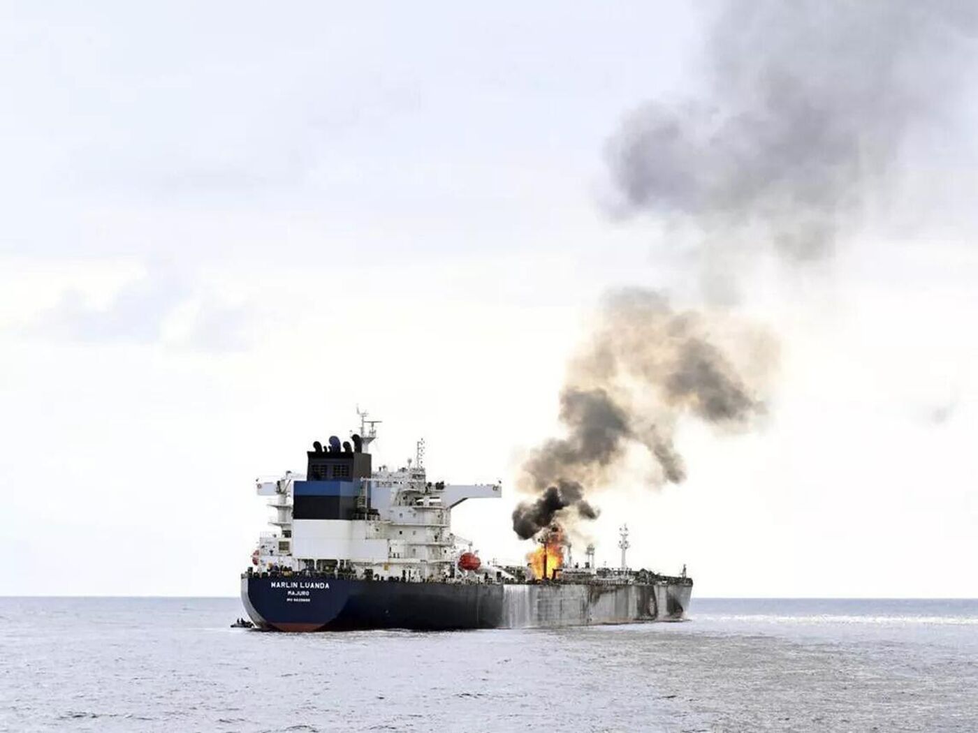 胡塞武装宣布对True Сonfidence号散货船在亚丁湾遇袭负责- 2024年 
