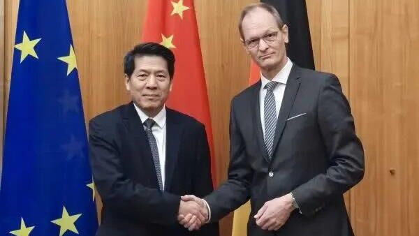 中国政府欧亚事务特别代表李辉同德国外交部国务秘书就乌克兰问题交换意见 - 俄罗斯卫星通讯社
