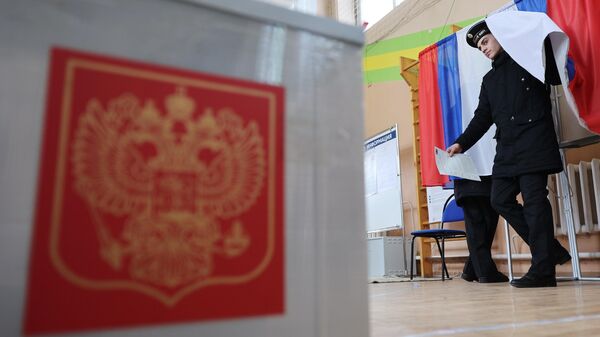 Военные моряки голосуют на выборах президента РФ - 俄罗斯卫星通讯社
