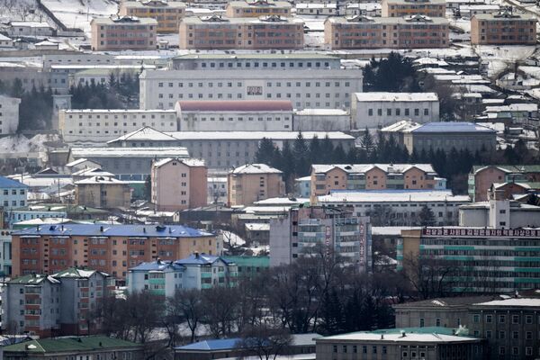 2024年3月1日，从吉林省长白县看到的朝鲜惠山市。 - 俄罗斯卫星通讯社