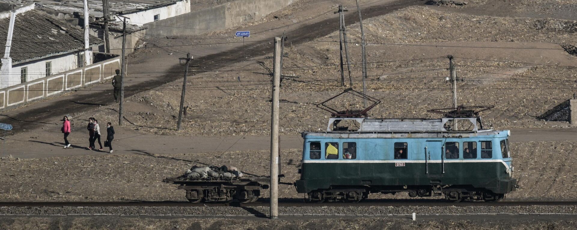 从吉林省图们市看到的朝鲜南阳市一侧的有轨电车 - 俄罗斯卫星通讯社, 1920, 20.03.2024