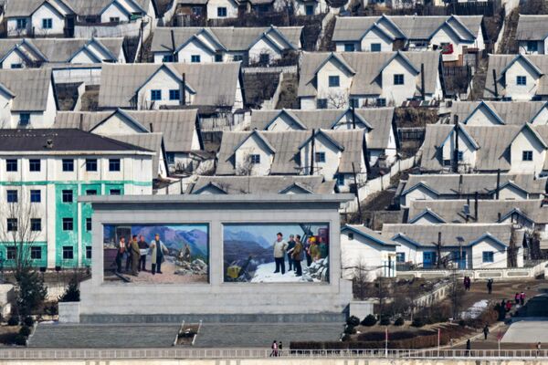 2024年2月29日，從吉林省邊境城鎮臨江市看到的朝鮮城鎮。 - 俄羅斯衛星通訊社
