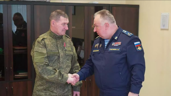 救下“阿廖沙”坦克车组指挥官的志愿兵被授予“勇气勋章” - 俄罗斯卫星通讯社