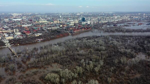 市政府：奥伦堡乌拉尔河水位在两小时内上涨11厘米 达942厘米