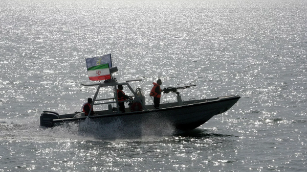 伊朗伊斯蘭革命衛隊在霍爾木茲海峽扣押與以色列有關的貨船 - 俄羅斯衛星通訊社