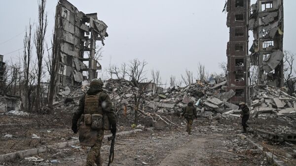 美国军官：美国通过向基辅提供军援摧毁乌克兰民族 - 俄罗斯卫星通讯社
