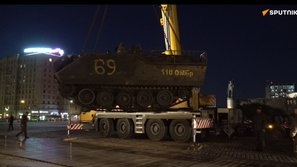 缴获的豹式坦克将于 5 月 1 日在莫斯科俯首山展览 - 俄羅斯衛星通訊社