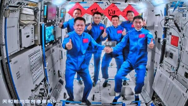 中国神舟十八号3名航天员顺利进驻中国空间站 - 俄羅斯衛星通訊社