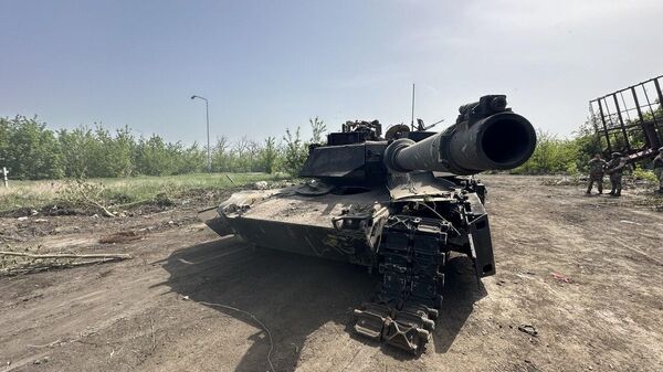 在特别军事行动区被摧毁的“艾布拉姆斯 ”坦克 - 俄罗斯卫星通讯社