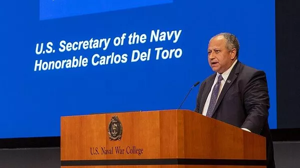 美國海軍部長卡洛斯•德爾托羅 - 俄羅斯衛星通訊社