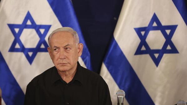 Премьер-министр Израиля Биньямин Нетаньяху на военной базе Кирья в Тель-Авиве, Израиль - 俄罗斯卫星通讯社