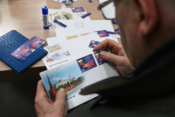 普京就职纪念邮票已在莫斯科售卖 - 俄罗斯卫星通讯社