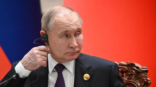 普京：俄中政府首脑下次定期会晤将在莫斯科举行