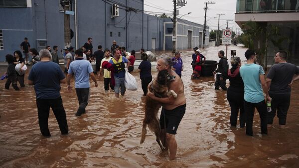 巴西南部洪水遇難者人數已達155人 - 俄羅斯衛星通訊社