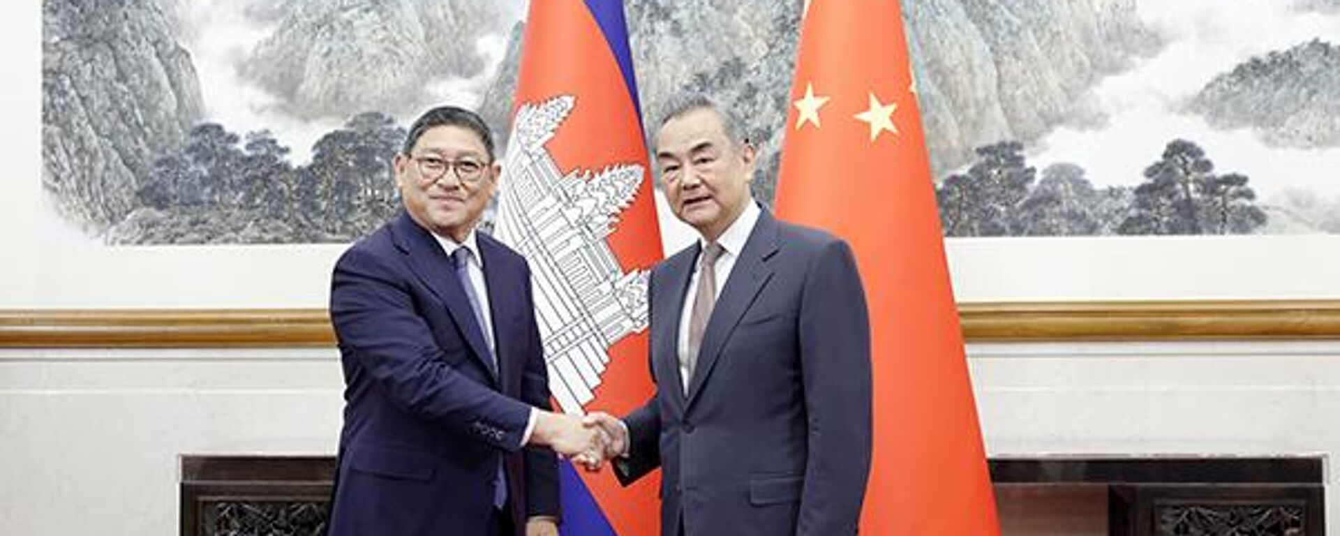 王毅会见柬埔寨副首相兼外交与国际合作部大臣 - 俄罗斯卫星通讯社, 1920, 25.05.2024