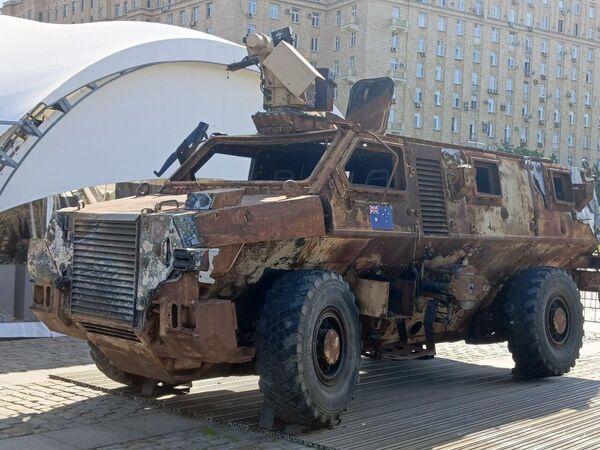 澳大利亞 “布什馬斯特 ”裝甲車 - 俄羅斯衛星通訊社