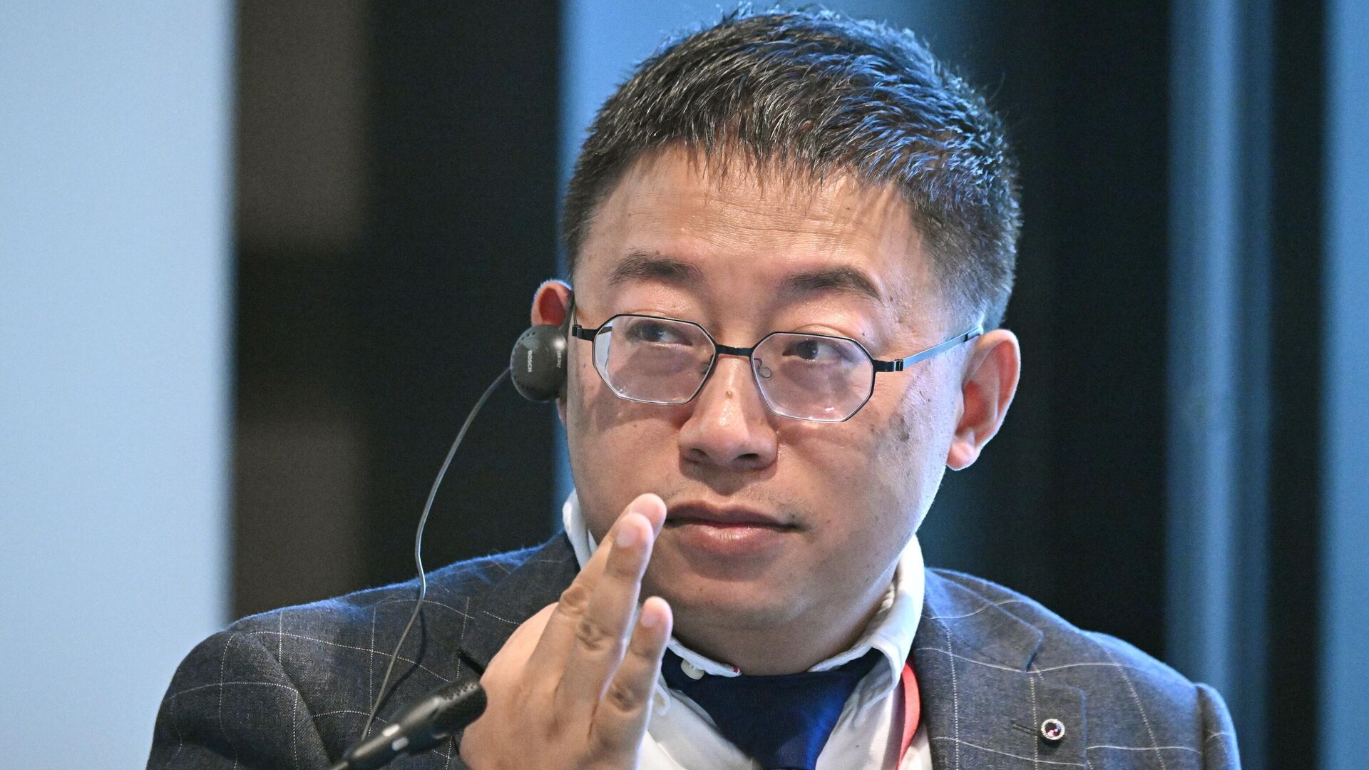 复旦大学金砖国家研究中心主任沈逸 - 俄罗斯卫星通讯社, 1920, 22.10.2024