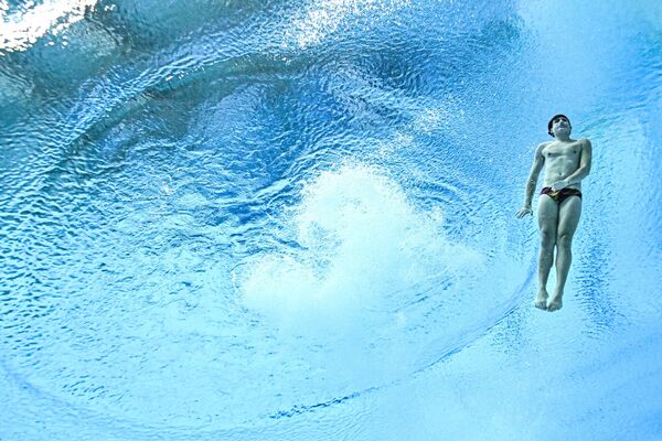 在喀山金磚國家運動會男子3米跳板跳水比賽中的阿根廷選手薩爾魯斯·蒙特斯。 - 俄羅斯衛星通訊社