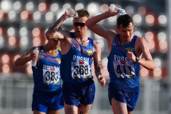 俄羅斯運動員們在喀山金磚國家運動會男子10000 米競走決賽中。 - 俄羅斯衛星通訊社
