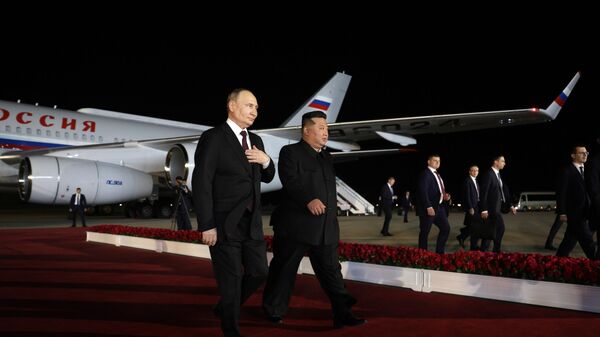 朝中社：普京对金正恩亲临机场迎接他表示“深切感谢” - 俄罗斯卫星通讯社