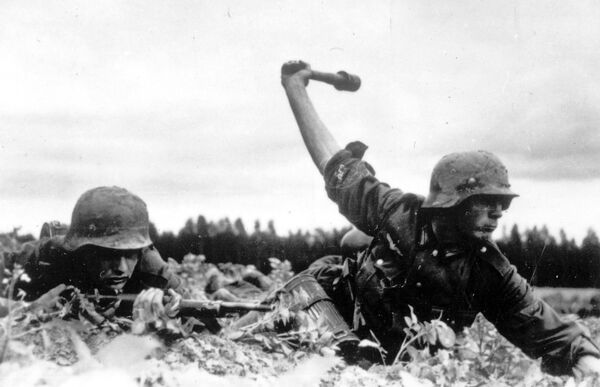 德国入侵苏联初期，正在前线与红军作战的德国士兵。 - 俄罗斯卫星通讯社