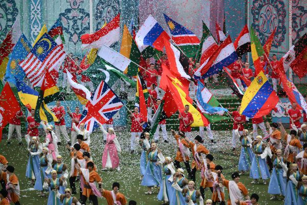 金砖国家运动会闭幕式在喀山市伏尔加河沿岸区米尔内村举行。 - 俄罗斯卫星通讯社