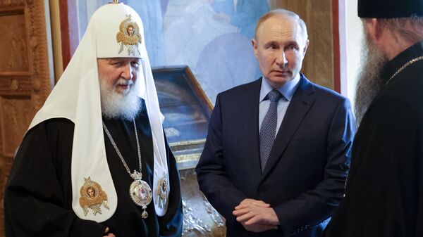 Президент Владимир Путин посетил Свято-Троицкую Сергиеву Лавру - 俄罗斯卫星通讯社