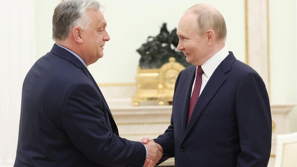斯洛伐克总理对访问莫斯科的欧尔班表示钦佩
