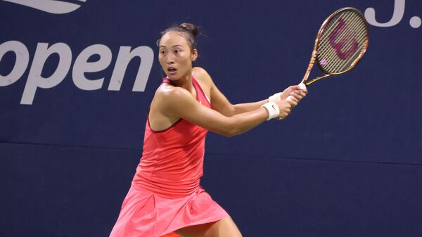 中国网球选手郑钦文在WTA250巴勒莫站卫冕