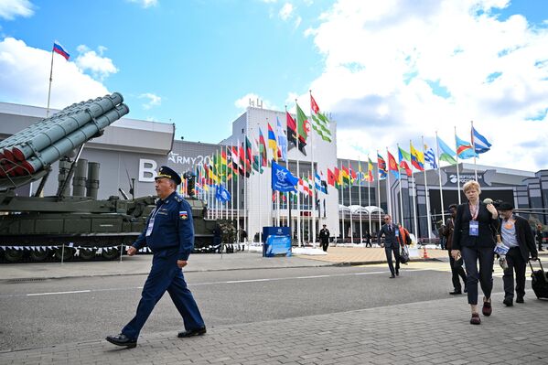 在莫斯科州開幕的“軍隊”論壇嘉賓 - 俄羅斯衛星通訊社