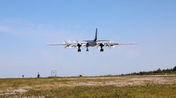 俄兩架圖-95MS轟炸機在巴倫支海和挪威海上空執行例行飛行 - 俄羅斯衛星通訊社