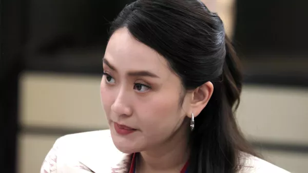 裁決：泰國法院裁定總理佩通坦有罪並已將其解職 - 俄羅斯衛星通訊社