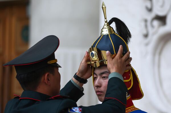 蒙古国总统乌赫那·呼日勒苏赫为俄总统普京举行隆重的欢迎仪式 - 俄罗斯卫星通讯社