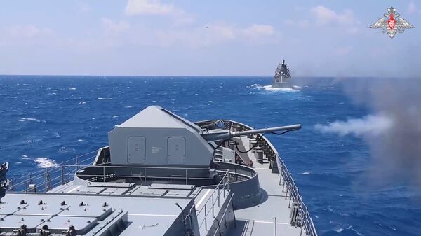俄太平洋舰队：俄中海军舰艇进行联合火炮射击 - 俄罗斯卫星通讯社