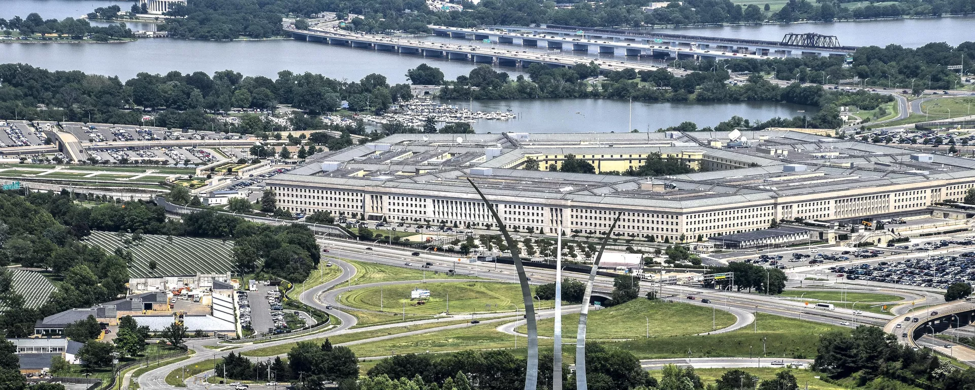 美媒：五角大楼仍在寻求资金以恢复在伊朗消耗的导弹储备 - 俄罗斯卫星通讯社, 1920, 24.04.2026