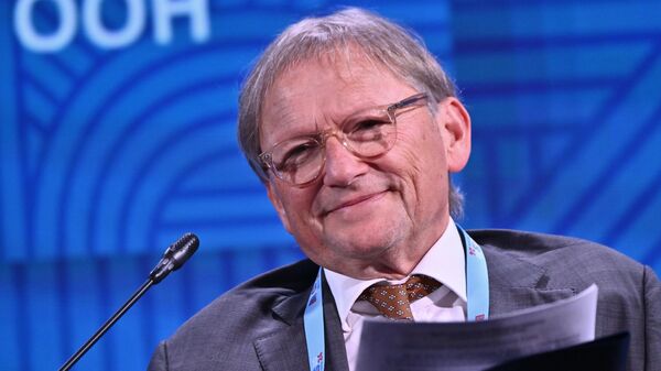 鲍里斯∙季托夫 - 俄罗斯卫星通讯社