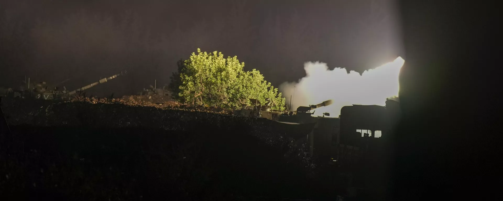 以色列空軍襲擊位於貝魯特市中心的敘利亞復興黨總部 - 俄羅斯衛星通訊社, 1920, 17.11.2024