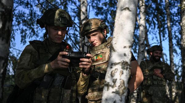 俄军用轻型旋翼无人机击落乌军“女巫”装甲无人机 - 俄罗斯卫星通讯社