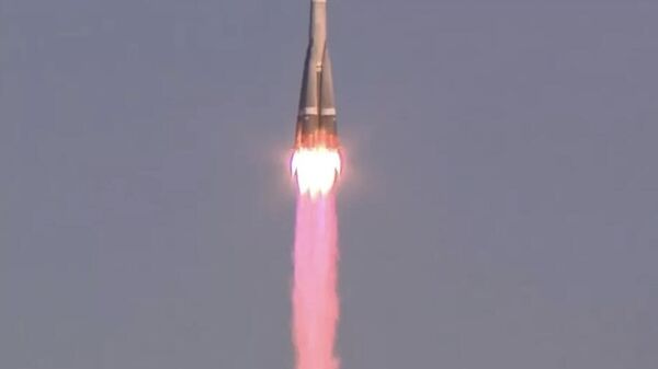 俄国防部：“联盟-2.1b”火箭搭载军事卫星顺利发射 - 俄罗斯卫星通讯社