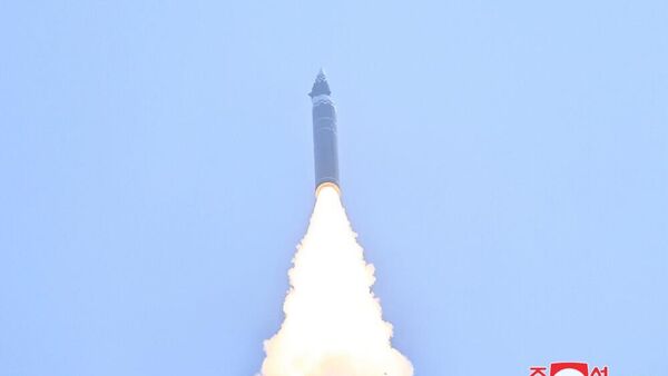 韩国军方：朝鲜向日本海发射的导弹飞行距离为300公里 - 俄罗斯卫星通讯社