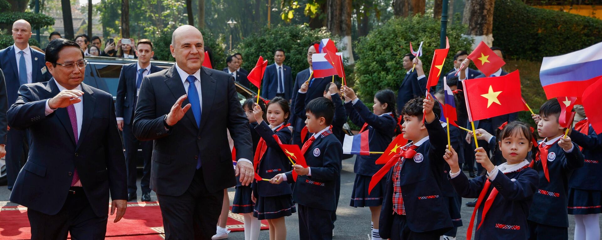 俄总理邀请越南代表参加圣彼得堡国际经济论坛和东方经济论坛 - 俄罗斯卫星通讯社, 1920, 15.01.2025