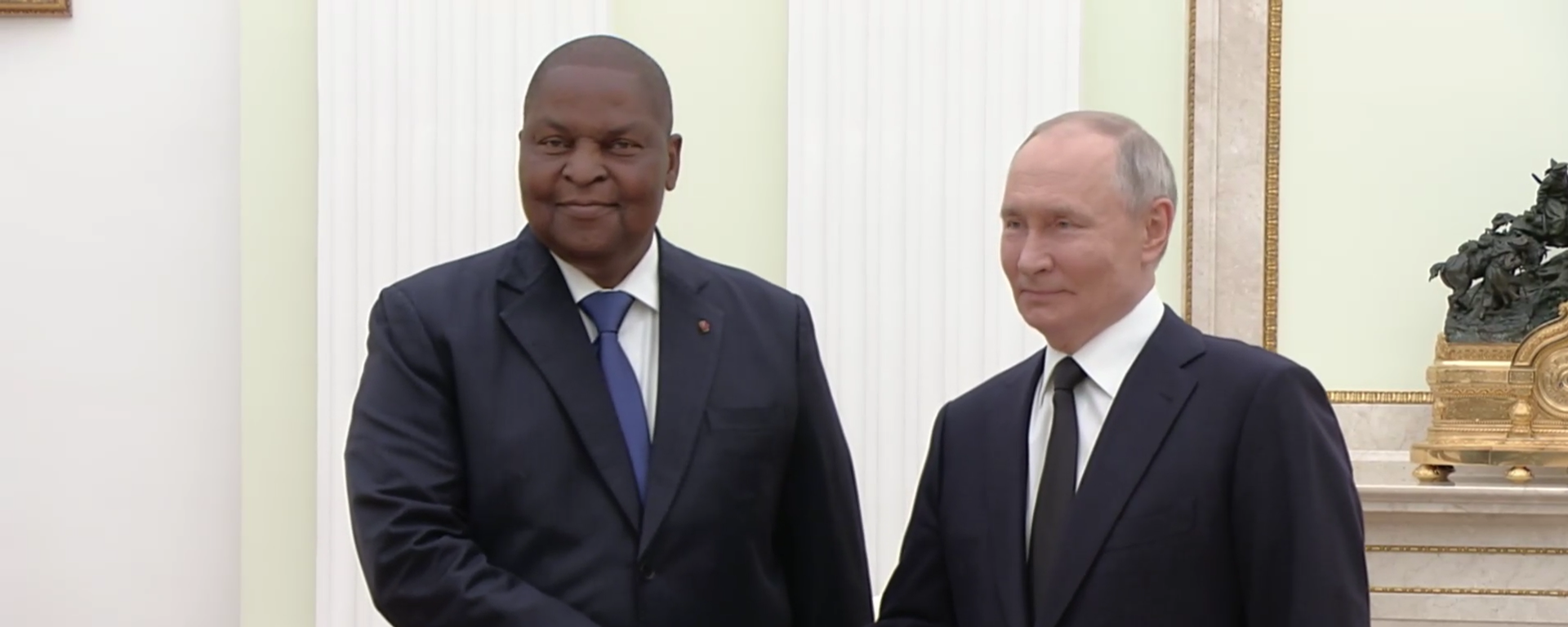 俄羅斯總統普京會見中非共和國總統福斯坦·阿爾尚熱·圖瓦德拉 - 俄羅斯衛星通訊社, 1920, 16.01.2025
