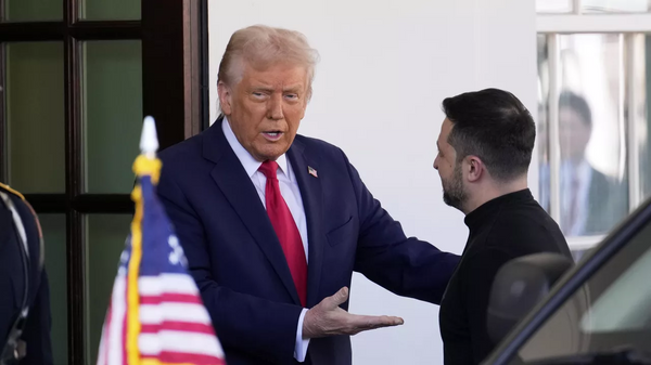 Дональд Трамп и Владимир Зеленский во время встречи в Вашингтоне - 俄罗斯卫星通讯社
