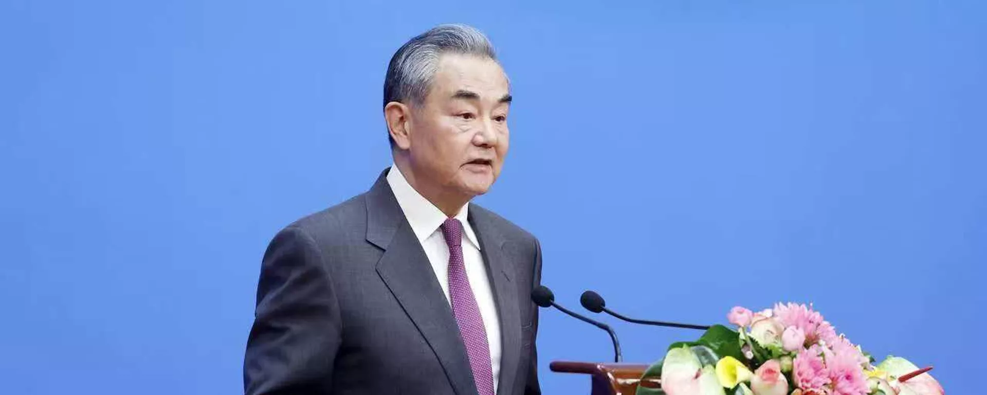 王毅 - 俄罗斯卫星通讯社, 1920, 30.12.2025